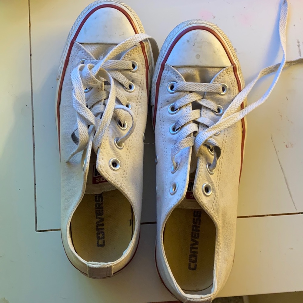 White Low Top Converse Sneakers